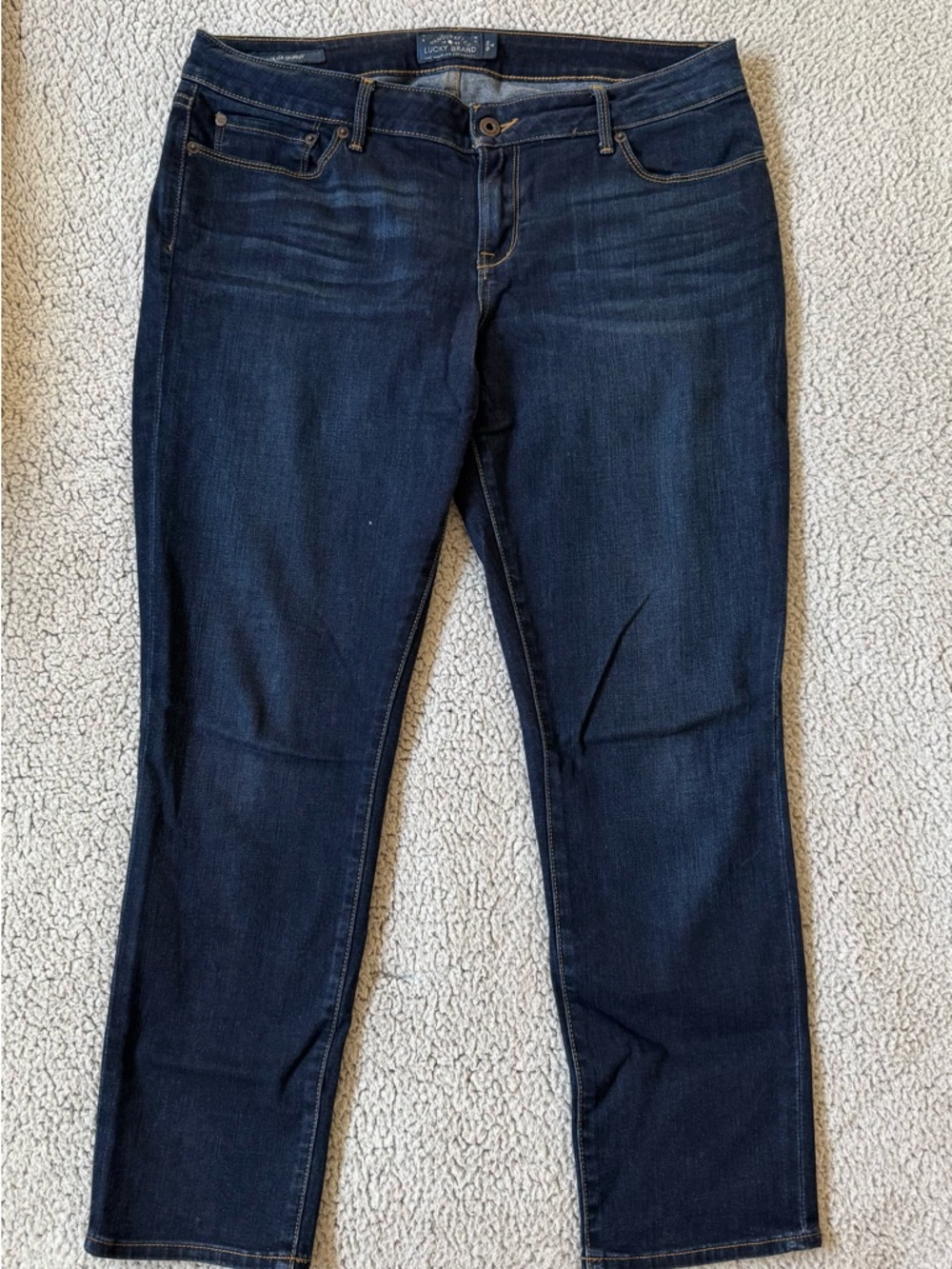 Lucky Brand Women's Straight Leg Jeans in Dark Blue Denimwomens Lucky Lolita je